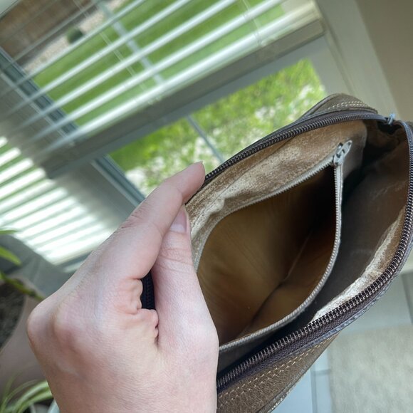 Gucci Plus GG Coated Canvas Wristlet - Picture 14 of 16